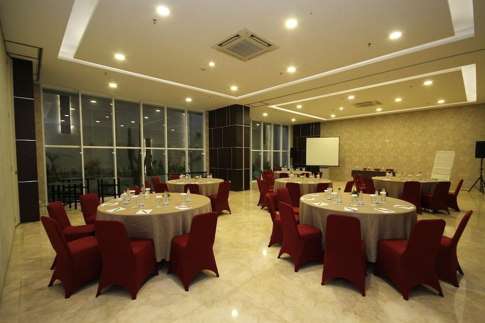 Atlantic City Hotel Bandung Dış mekan fotoğraf