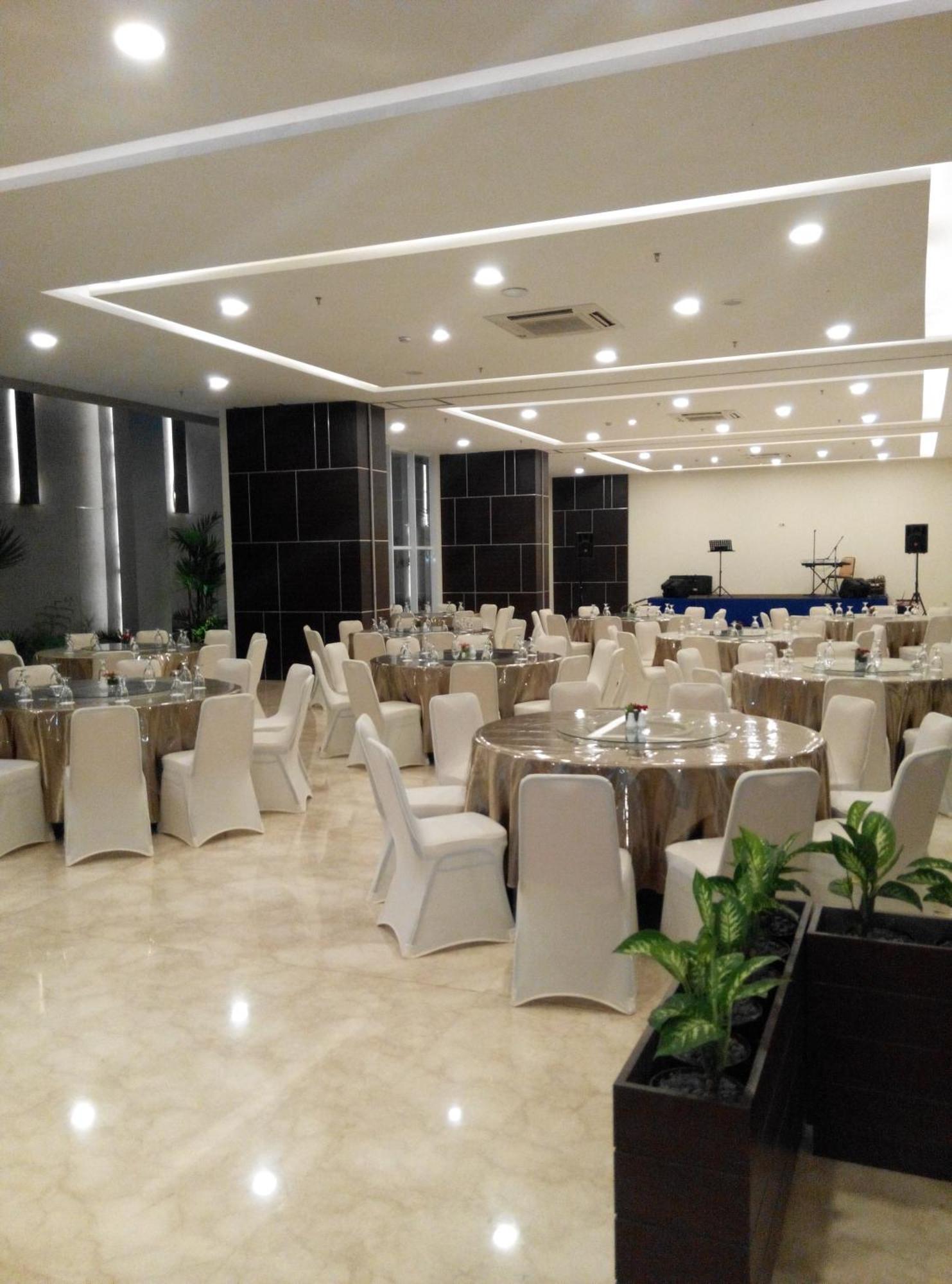 Atlantic City Hotel Bandung Dış mekan fotoğraf
