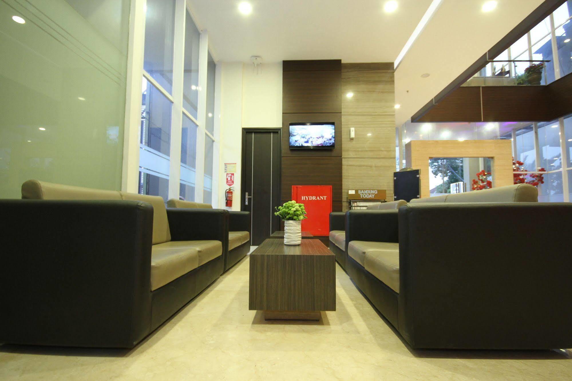 Atlantic City Hotel Bandung Dış mekan fotoğraf