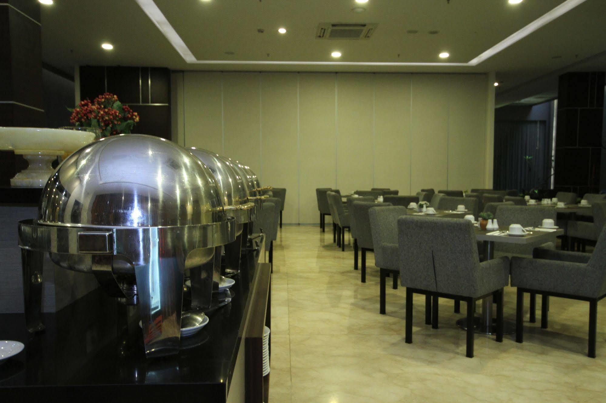 Atlantic City Hotel Bandung Dış mekan fotoğraf